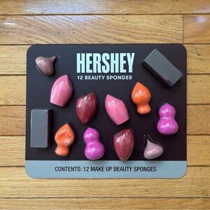Hershey 12 beauty sponges